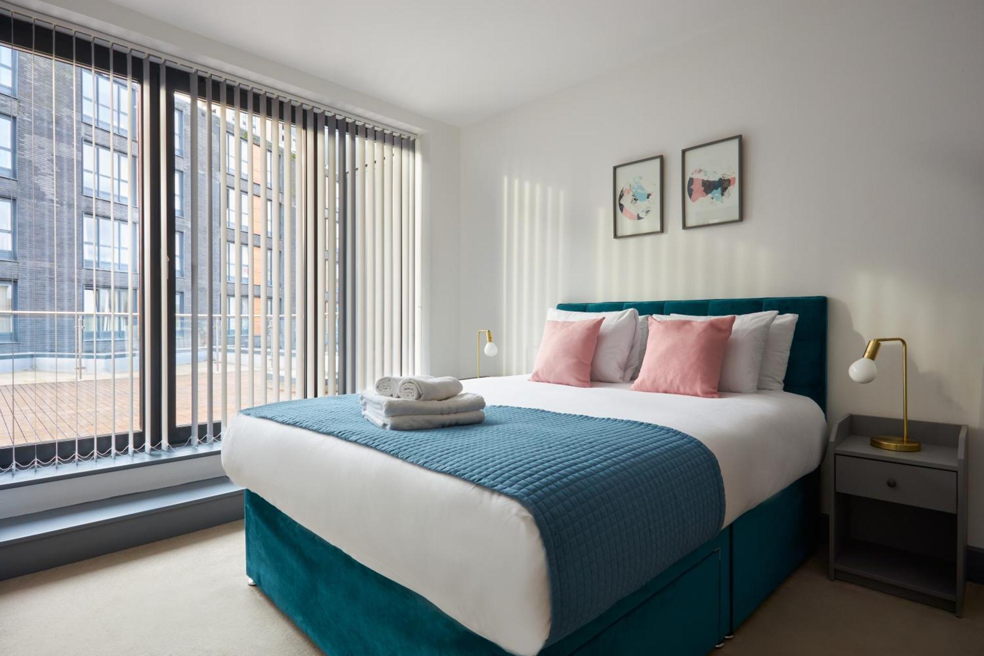 לונדון Canning Town By Viridian Apartments מראה חיצוני תמונה
